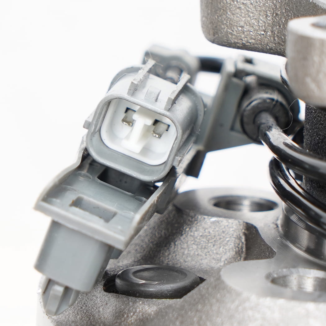 HanHub 515111 Hub de roue avant et ensemble de roulements compatibles avec Chevy Colorado Canyon I-350 I-370 Remplace HA590023 15100274 81510-02740 FW7111 6-LUG