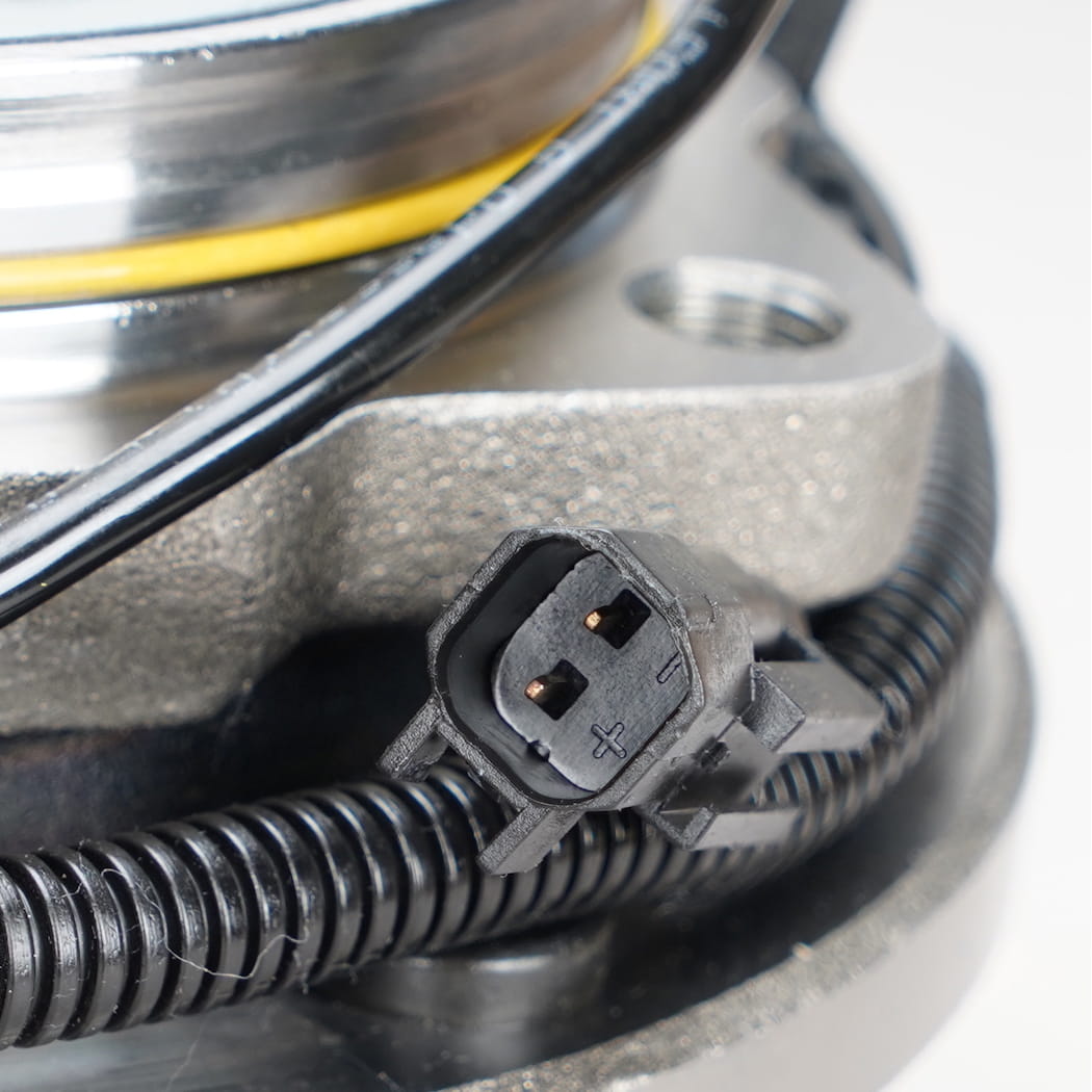 HanHub 515146 Hub de roue avant et assemblage de roulement compatible avec Chevy Silverado 2500 HD Silverado 3500 HD Sierra 2500 HD Sierra 3500 HD Remplace FW423 22762440 25807419 20873257 BR930827 SP620101 8-LUG